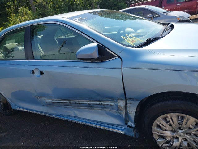 صورة 6 لـ 2012 Toyota CAMRY LE
