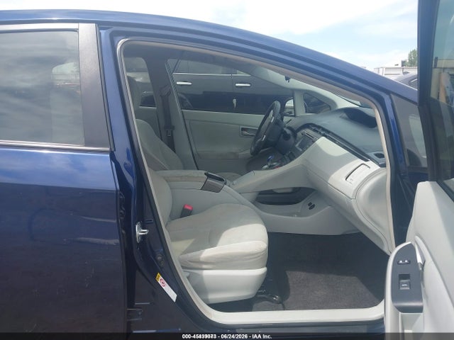 2012 Toyota PRIUS TWO 照片 5