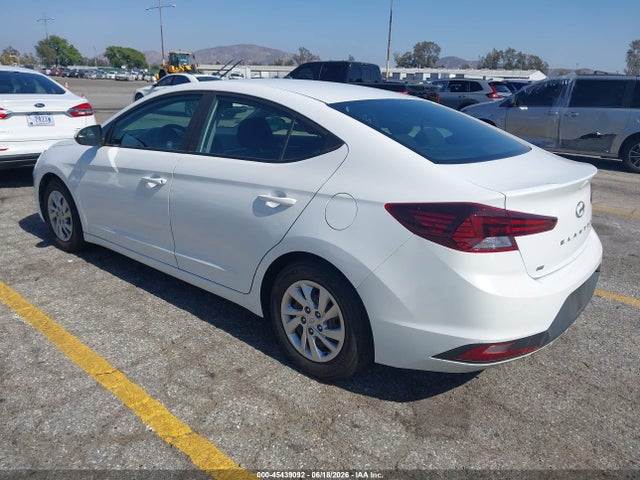 2020 Hyundai ELANTRA SE 照片 3