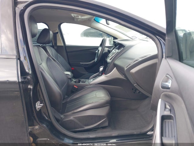 2014 FORD FOCUS SE 照片 5