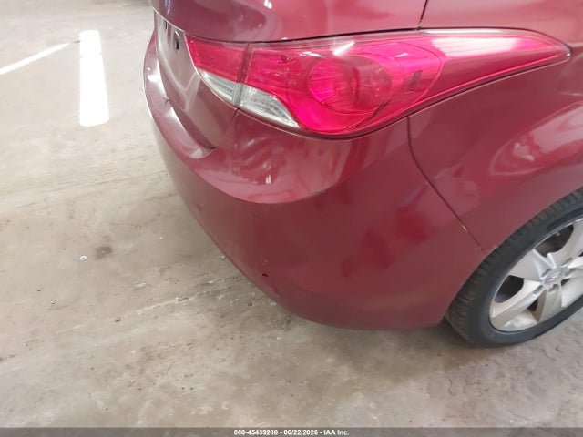 صورة 6 لـ 2013 Hyundai ELANTRA GLS