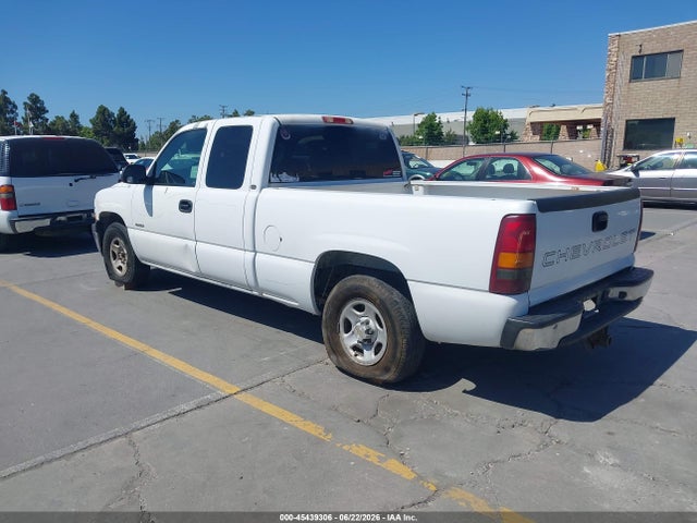 2002 Chevrolet SILVERADO 1500 photo 3