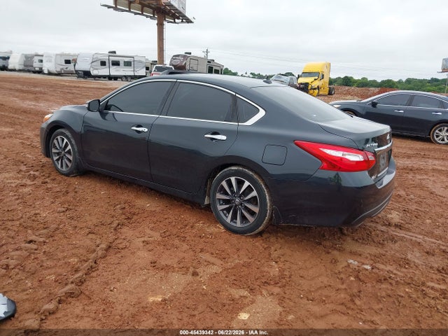 2017 Nissan ALTIMA 2.5 SV — фото 3