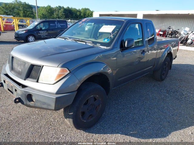 2008 Nissan FRONTIER SE — фото 2