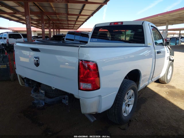 صورة 4 لـ 2017 RAM 1500 EXPRESS 4X2 6'4 BOX