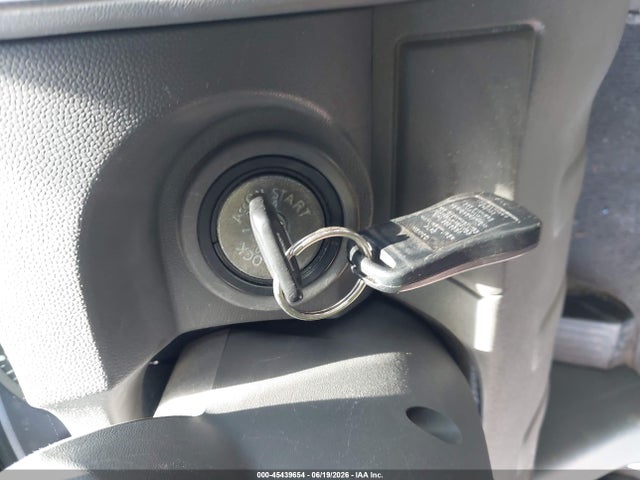 2010 Nissan FRONTIER SE 缩略图 11
