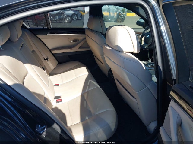 2012 BMW 550I 照片 8