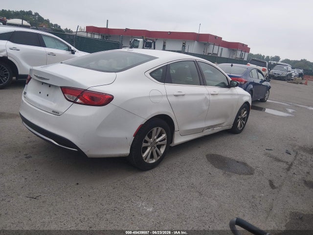 2015 Chrysler 200 LIMITED 照片 4