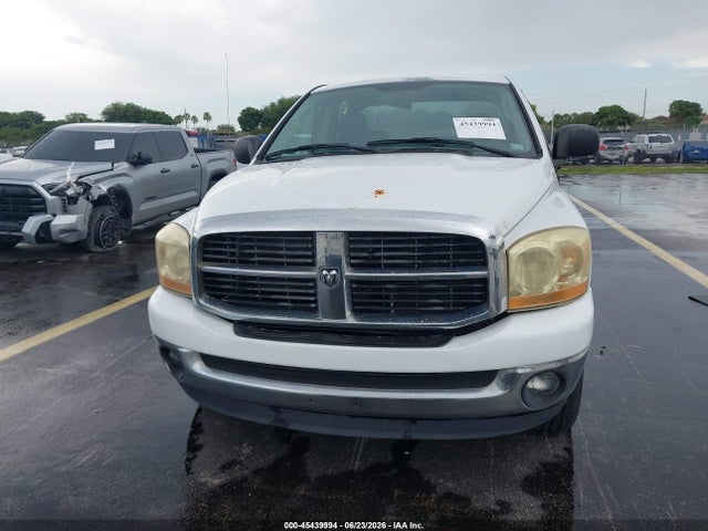 2006 Dodge RAM 1500 SLT — миниатюра 12