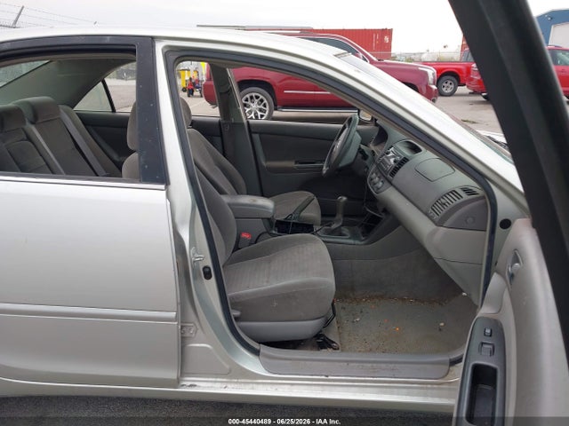 2005 Toyota CAMRY STD 照片 5