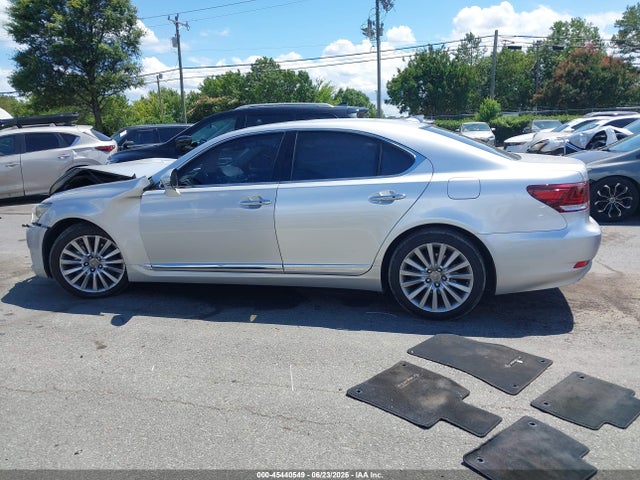 صورة مصغرة 14 لـ 2014 Lexus LS 460