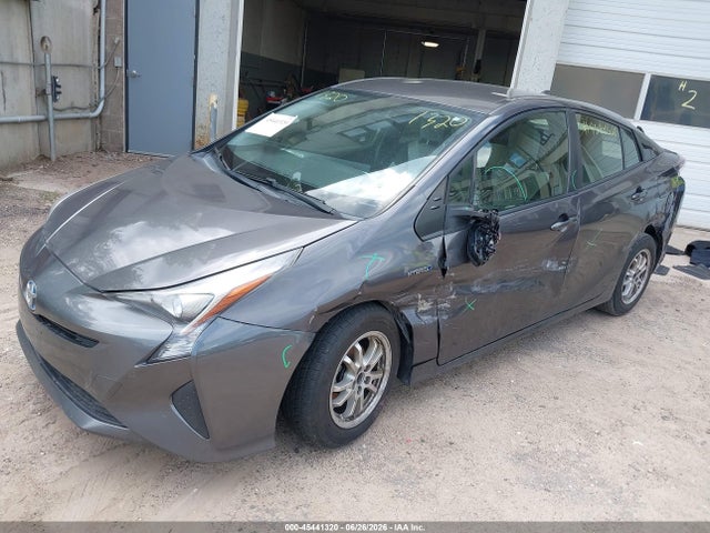 2016 Toyota PRIUS TWO — фото 2