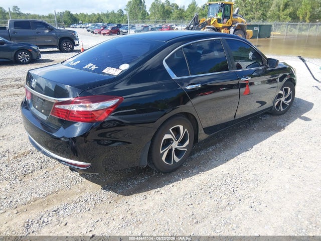 2017 Honda ACCORD LX — фото 4