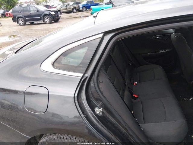 صورة 8 لـ 2016 Chevrolet MALIBU 1LT