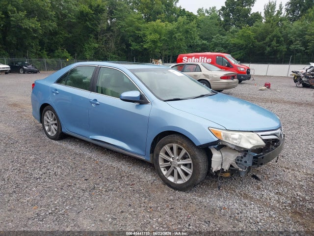 2014 TOYOTA CAMRY XLE