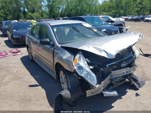 2014 SUBARU LEGACY 2.5I