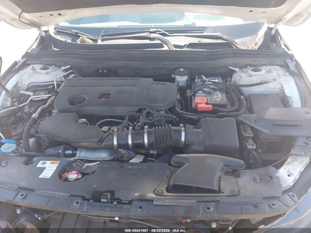 صورة 10 لـ 2021 Honda ACCORD TOURING