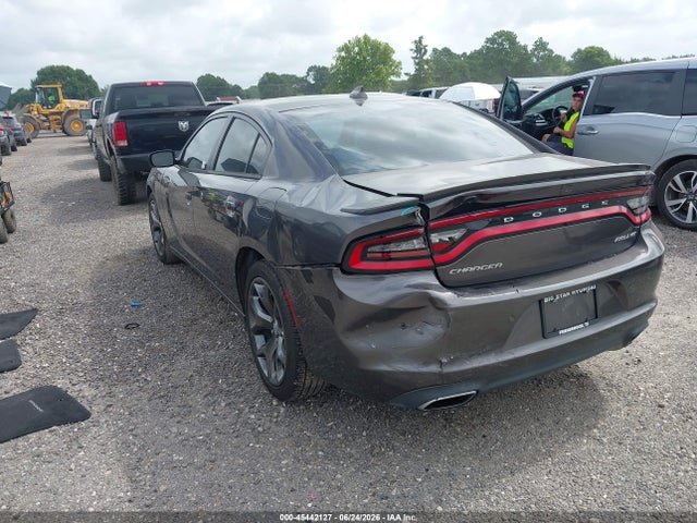 صورة 3 لـ 2015 Dodge CHARGER SXT