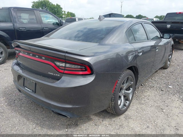 صورة 4 لـ 2015 Dodge CHARGER SXT