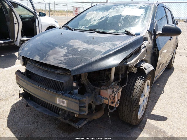 2015 Chevrolet SONIC LTZ AUTO — фото 6