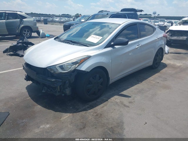 صورة 2 لـ 2016 Hyundai ELANTRA SE
