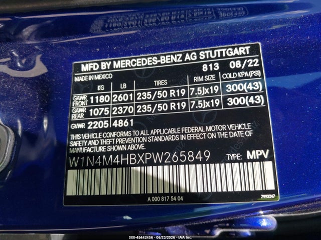 2023 MERCEDES-BENZ GLB 250 4MATIC 9