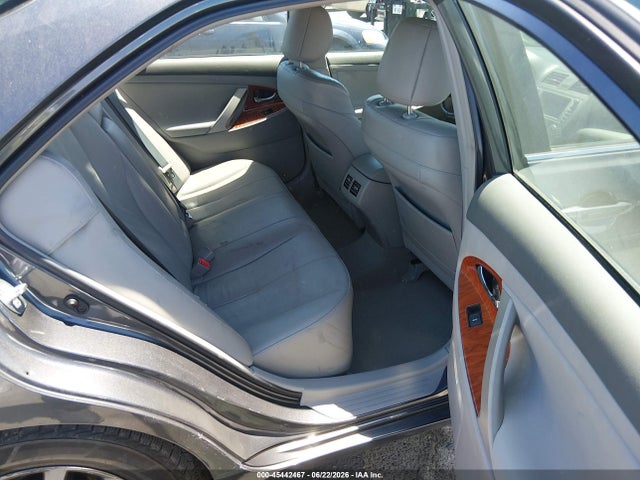 2011 Toyota CAMRY HYBRID — фото 8