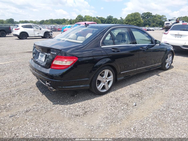صورة 4 لـ 2011 Mercedes-BENZ OTHERS