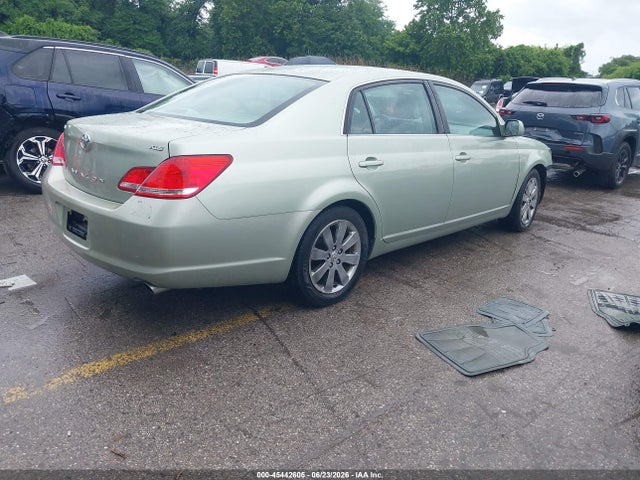 2005 Toyota AVALON XLS 照片 4