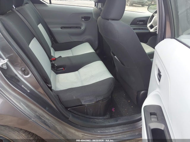 2012 Toyota PRIUS C TWO — фото 8