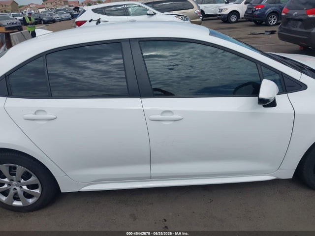2026 Toyota COROLLA LE — миниатюра 14