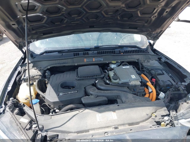 صورة 10 لـ 2020 FORD FUSION HYBRID TITANIUM