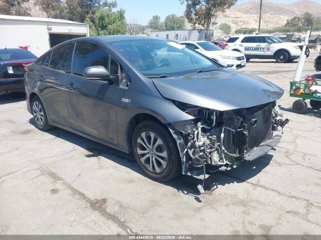 2020 TOYOTA PRIUS XLE
