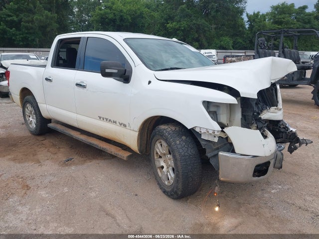 2018 NISSAN TITAN SV
