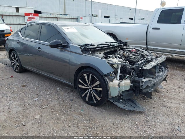 2022 NISSAN ALTIMA SR FWD