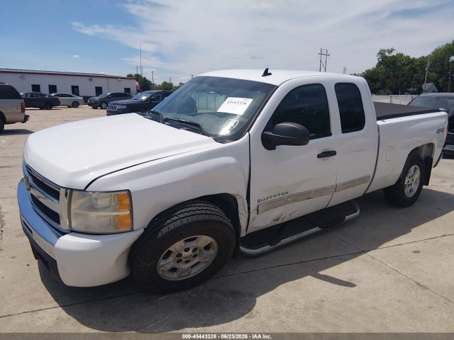 2009 Chevrolet SILVERADO K1500 LT 照片 2