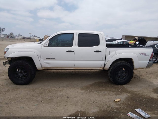 2009 Toyota TACOMA PRERUNNER V6 — миниатюра 15