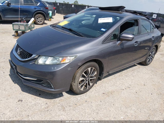 2015 Honda CIVIC LX — фото 2