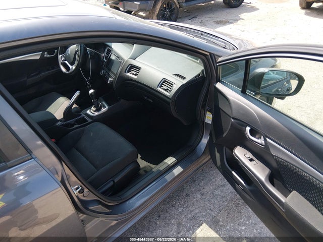 2015 Honda CIVIC LX — фото 5