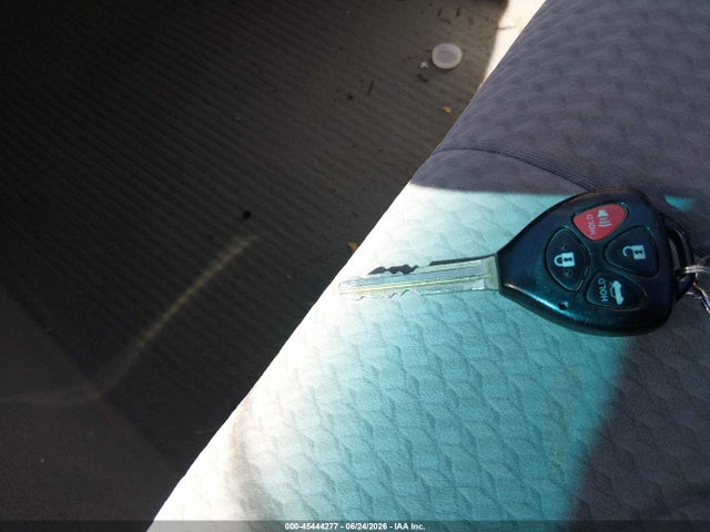 صورة مصغرة 11 لـ 2010 Toyota CAMRY LE