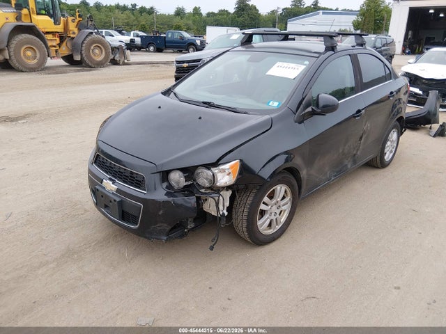 صورة 2 لـ 2013 Chevrolet SONIC LT AUTO
