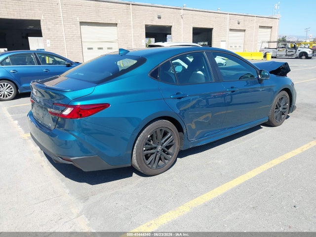 2026 Toyota CAMRY SE photo 4