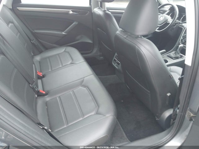 صورة 8 لـ 2017 Volkswagen PASSAT 1.8T SE