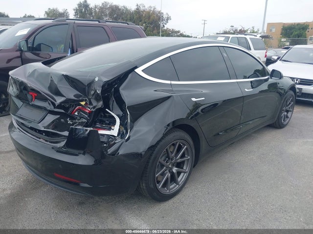 صورة 4 لـ 2019 Tesla MODEL 3 LONG RANGE/MID RANGE/STANDARD RANGE/STANDA