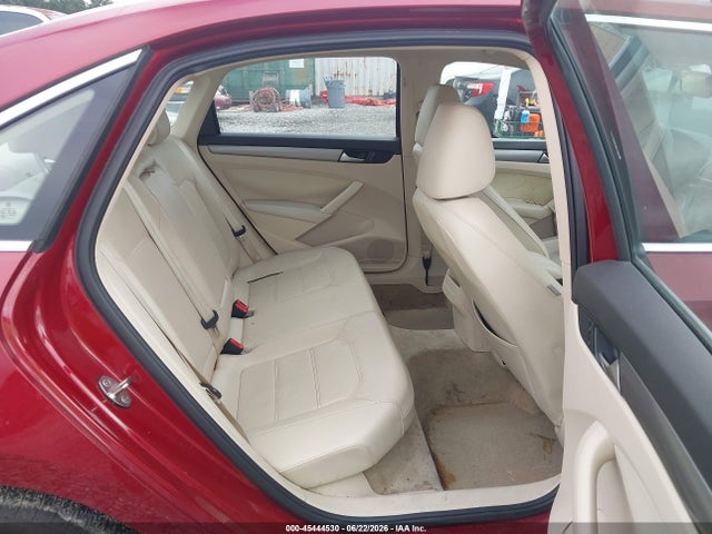 صورة 8 لـ 2015 Volkswagen PASSAT 1.8T LIMITED EDITION