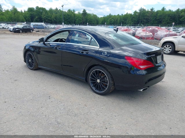 2014 Mercedes-BENZ CLA photo 3