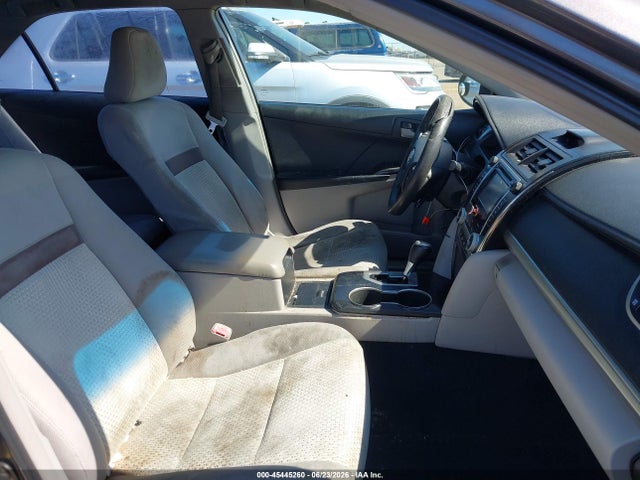 صورة 5 لـ 2012 Toyota CAMRY LE