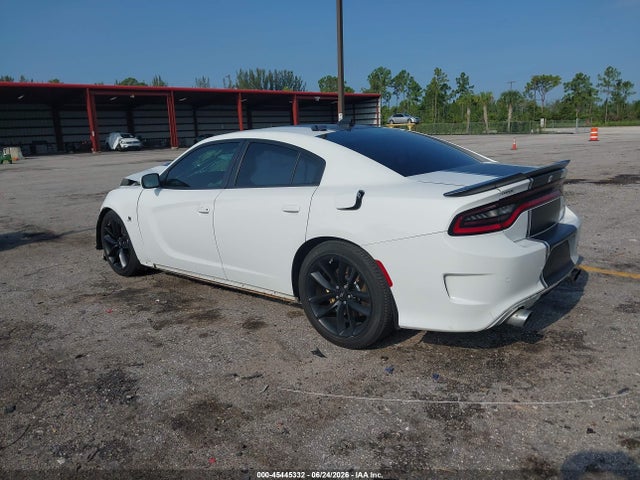 صورة 3 لـ 2019 Dodge CHARGER SCAT PACK RWD