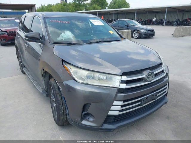 2018 TOYOTA HIGHLANDE LE