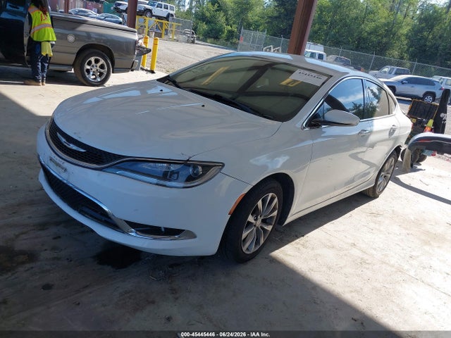 صورة 2 لـ 2015 Chrysler 200 C